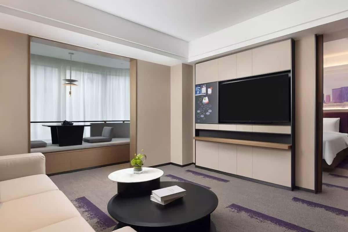 Superior-Suite | Schreibtisch, laptopgeeigneter Arbeitsplatz, kostenloses WLAN