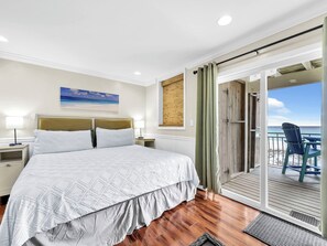 Iron/ironing board, free WiFi, bed sheets - Sunchase10B* Directly On The Beach! Honeymoon Studio-Amazing Views & Private Beach (Miramar Beach)