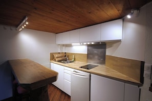 Fridge, microwave, coffee/tea maker, toaster - Loft - Montmartre / Moulin Rouge / Pigalle (Paris)