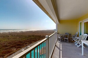 Property grounds - 4002GC, Shared Pool, Great Views, Boardwalk to Beach (Port Aransas)