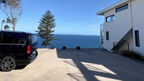 Property grounds - Ocean View In Clifton studio (Clifton)