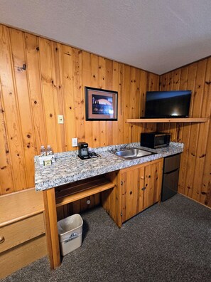 Quarto casal para família de uso individual | Cozinha privada | Micro-ondas, cafeteira/chaleira