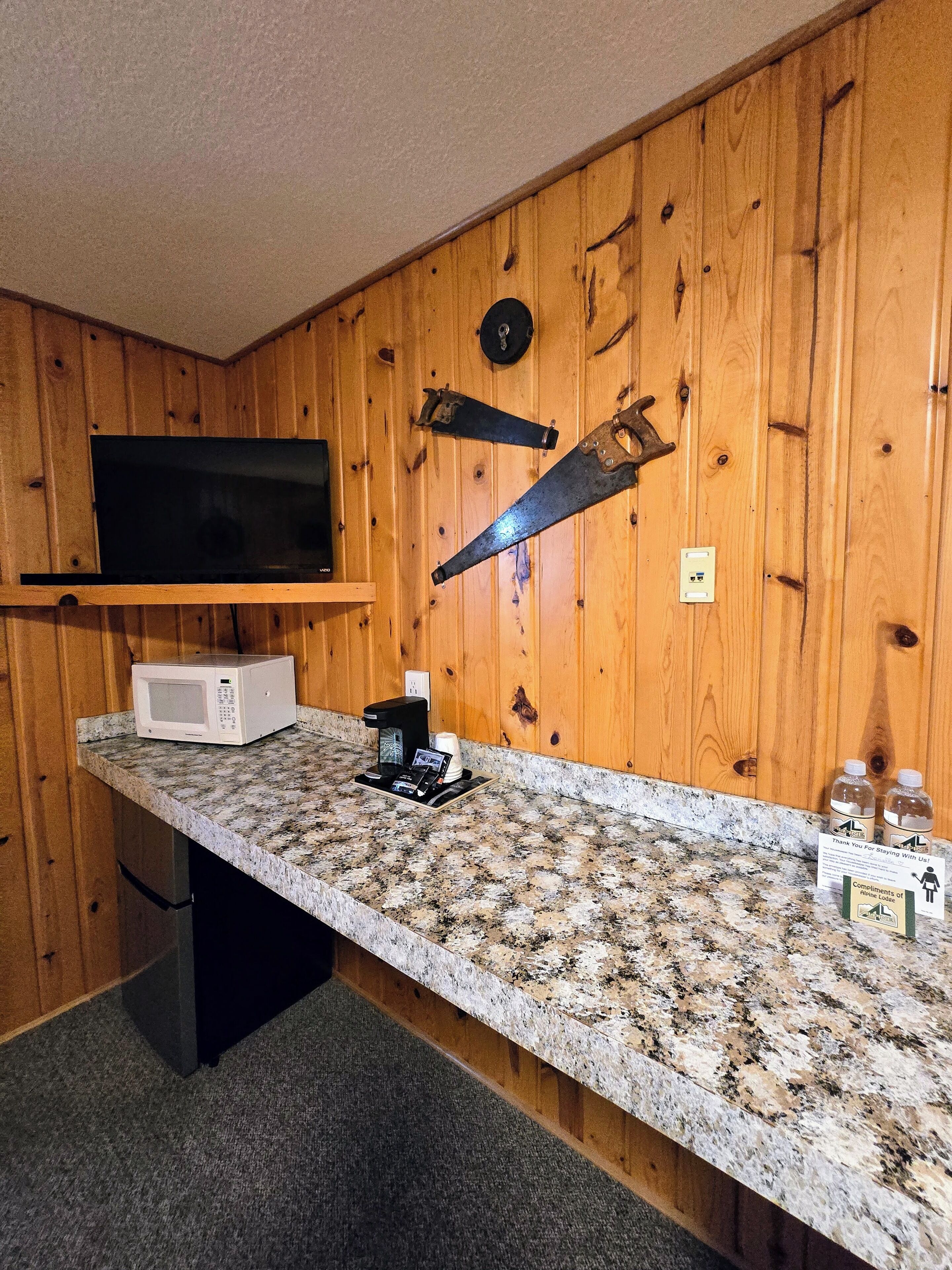 المنشأة من الداخل