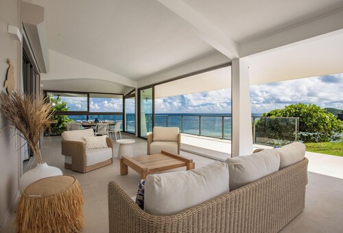 Villa Cove Martinique with panoramic sea view