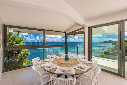 Villa Cove Martinique with panoramic sea view