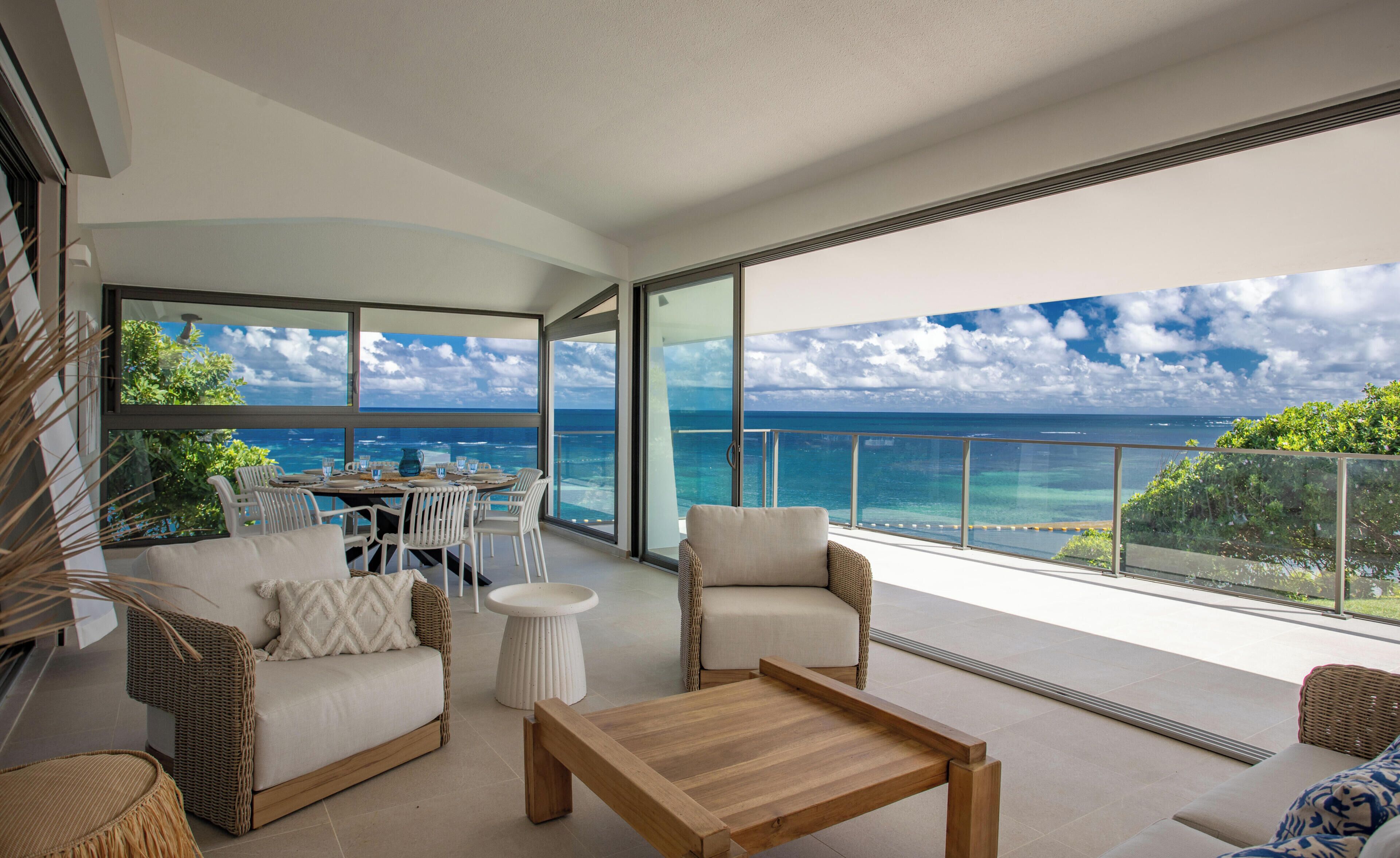 Smart TV, foosball, table tennis, stereo