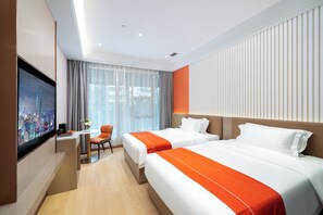 Tirai kedap cahaya, setrika/meja setrika, dan Wi-Fi gratis