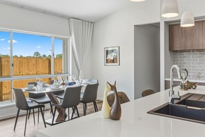 Dining - Brand new 4BR Family Home in Peaceful Park Ridge (Park Ridge)