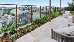 Unclassified image, 5 of 41, button - Modern 2BR Apartment on Coronation Drive, Toowong (Toowong)