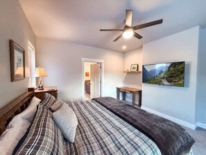 Iron/ironing board, free WiFi, bed sheets, wheelchair access