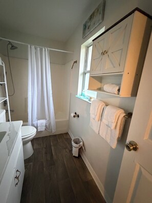 Towels, soap, shampoo, toilet paper