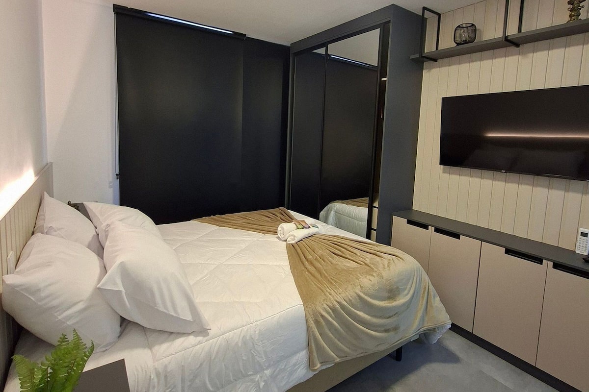 基础公寓 | 办公桌、熨斗/熨衣板、免费 WiFi