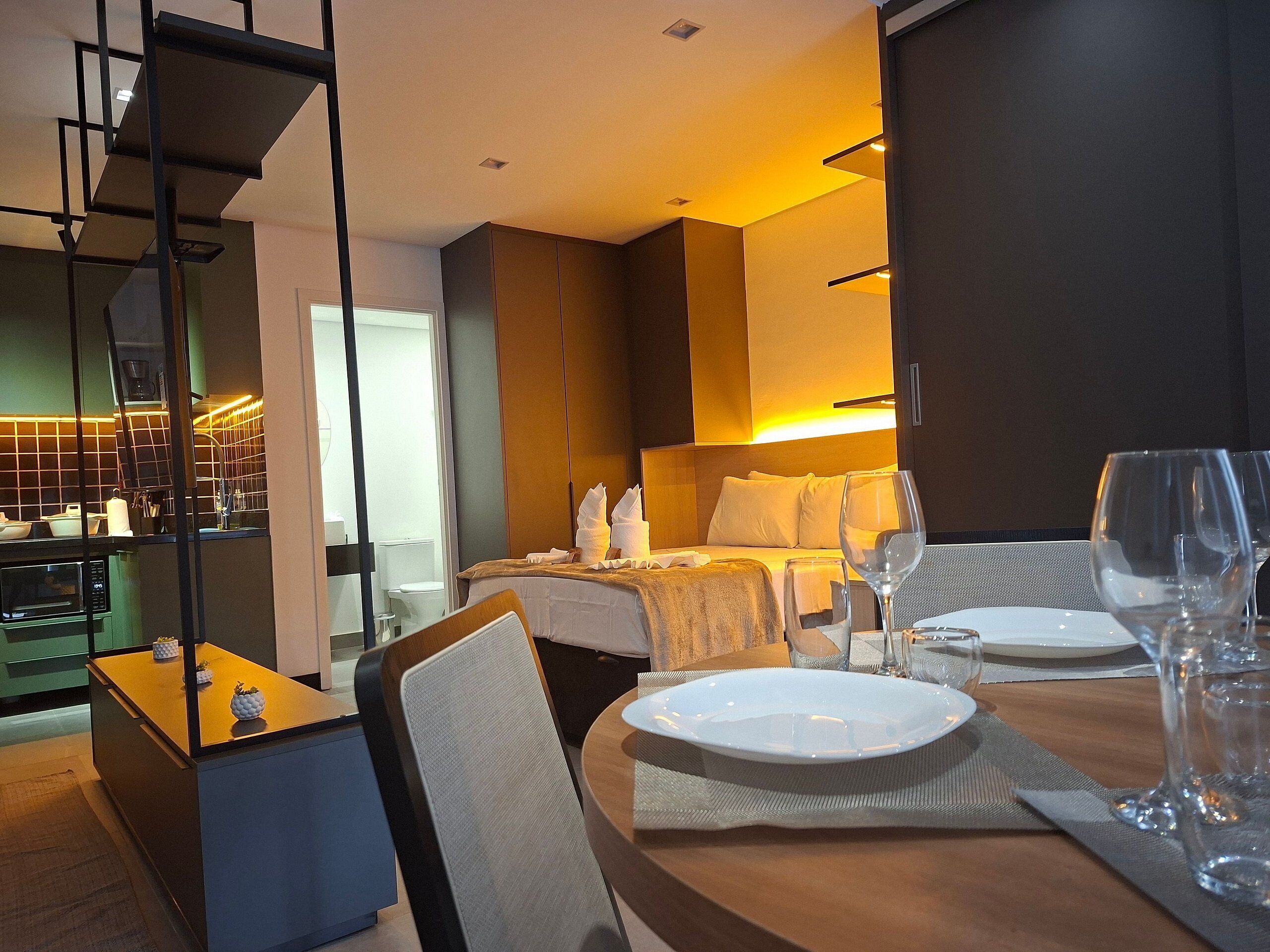 Basic Studio | Dining