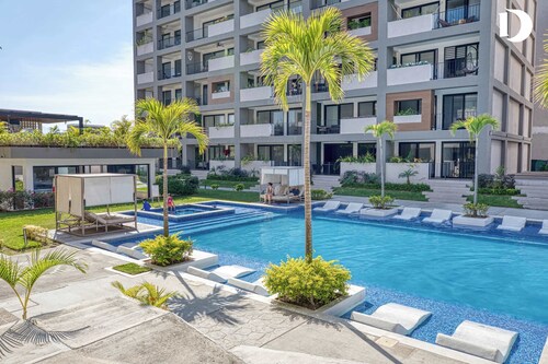 Ground Floor Poolside Apartment | Iyari · Duna R