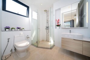 Deluxe-lejlighed - 2 soveværelser - balkon | Badeværelse | Bidet