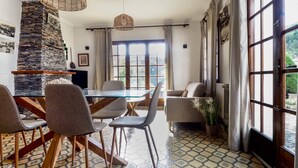 Dining - Ref. COLOM: Villa with private pool in Cala Montgó (Escala (L'))