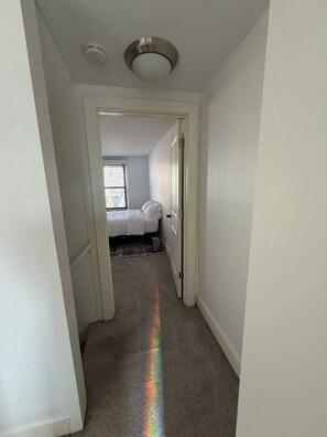 2 bedrooms, Internet, bed sheets - Parkside Gem - Safe, Quiet, Steps to Patterson Park (Baltimore)