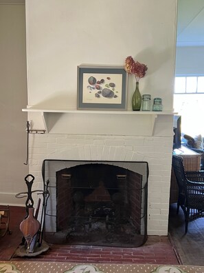 Interior - Hillside 7-bedroom house in Sebago perfect for gatherings (Sebago)