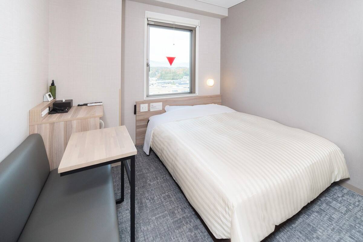 Standard Double Room, 1 Double Bed | Desk, laptop workspace, blackout drapes, iron/ironing board
