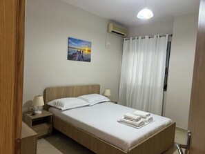 Iron/ironing board, bed sheets - Albania Dream Saranda Apartments (Saranda)