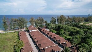 Exterior - White Beach Resort (Bang Saphan)