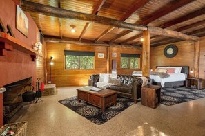 Interior - 'The Shack' - Peaceful getaway in Millthorpe (Shadforth)