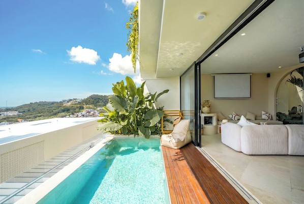 Alberca al aire libre 