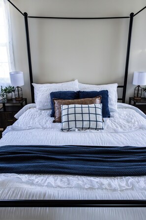 7 bedrooms, WiFi, bed sheets - Perfect 7-bedroom house with a in ground pool (Loogootee)