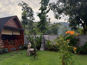 Classic Cabin, 1 Bedroom | Terrace/patio - Qchen Cuan Cabin Amed  (Karangasem)