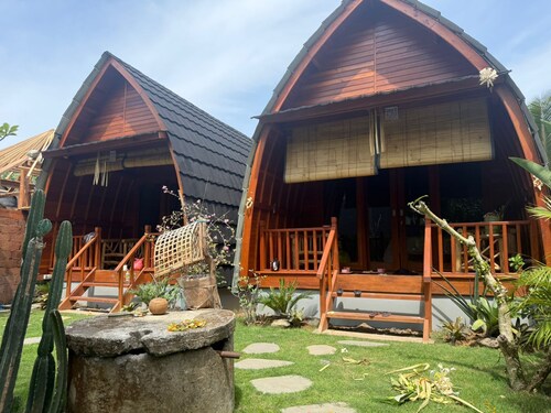 Qchen Cuan Cabin Amed 