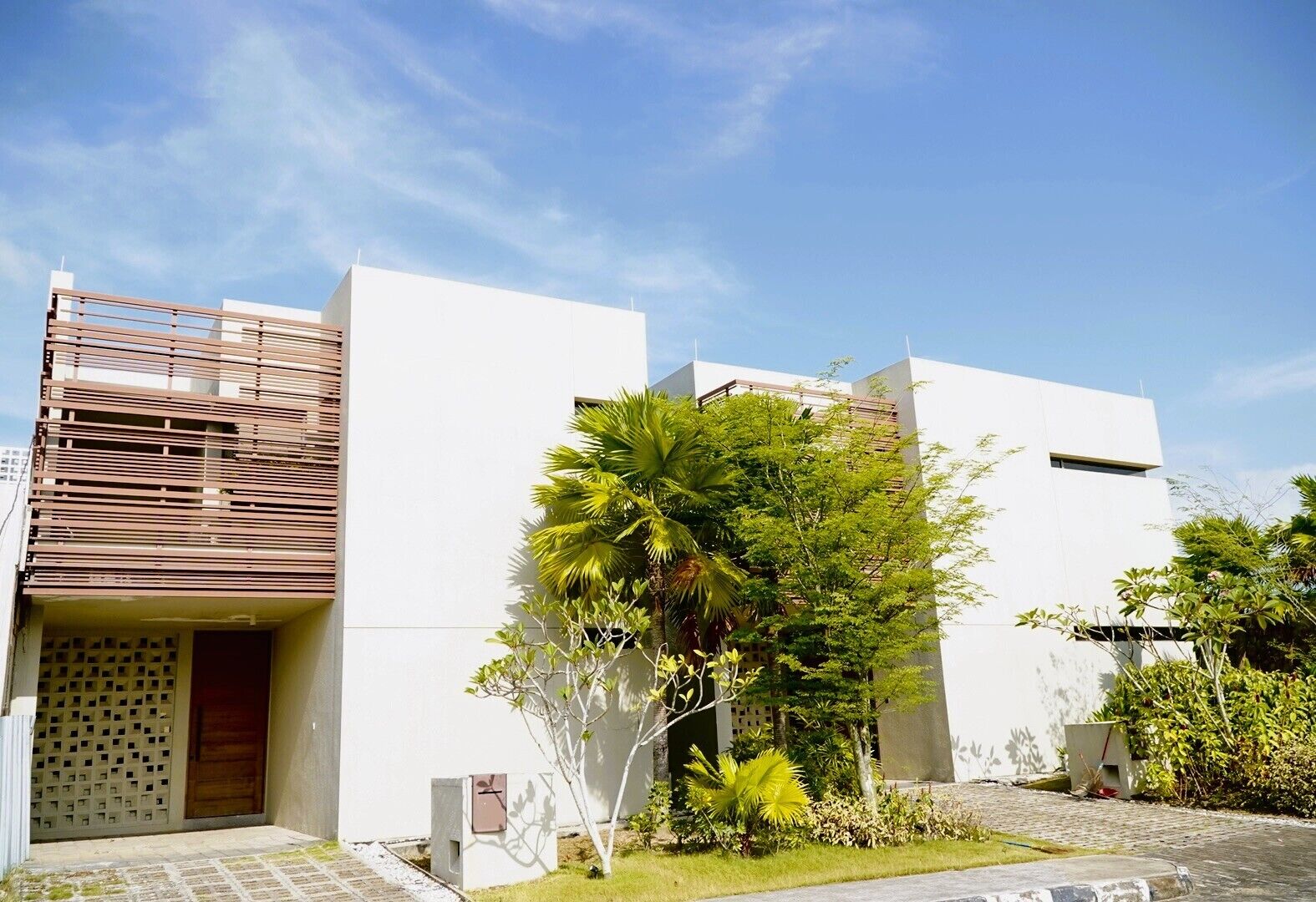 المنشأة من الخارج