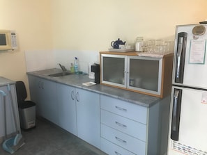 微波炉、烤箱、炉灶