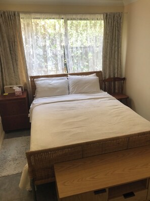 熨斗/熨衣板、WiFi、床单