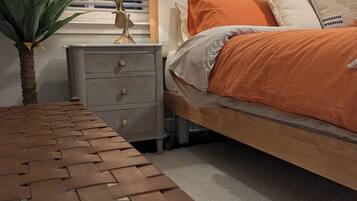 3 dormitorios, tabla de planchar con plancha, wifi gratis y ropa de cama