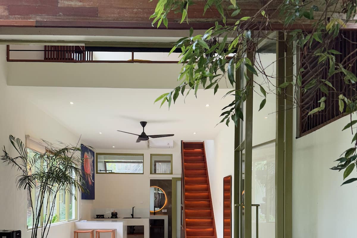 Deluxe villa, 1 hálószobával, sarok | Nappalirész | LCD-tévé