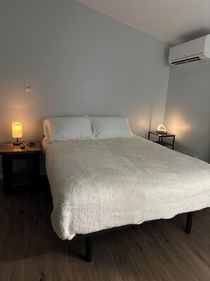 2 quartos, ferros/tábuas de passar roupa, Wi-Fi, roupa de cama