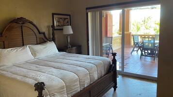 2 sovrum, internet och sÀngklÀder