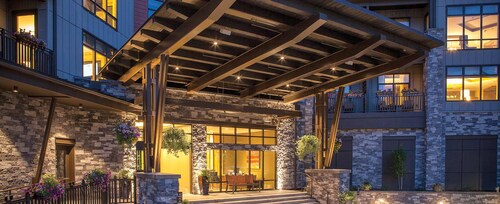 2 Bedroom Presidential- Resort Across From Ski Lift-Amenities-Walk to Everything