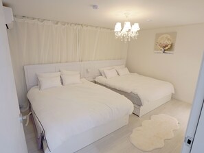 Blackout curtains, iron/ironing board, free WiFi - Golden Stay (Busan)