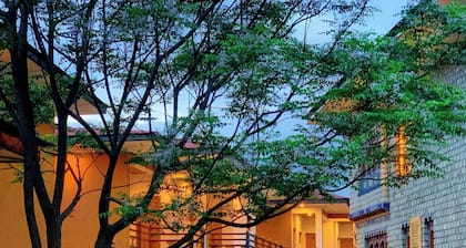 Tenzinling Resort
