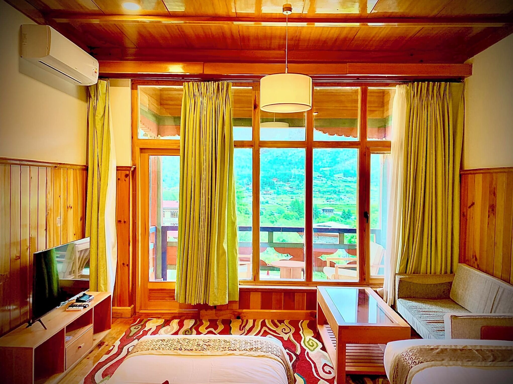 Deluxe-Doppelzimmer, Bergblick | Bügeleisen/Bügelbrett, kostenloses WLAN