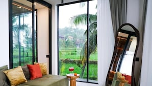 Flat-screen TV - Dzen Greenfield Villa 9 (Ubud)