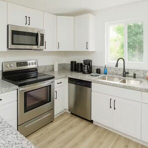 Private kitchen - Daytona dream vacation (South Daytona)