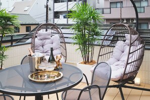 屋外ダイニングエリア