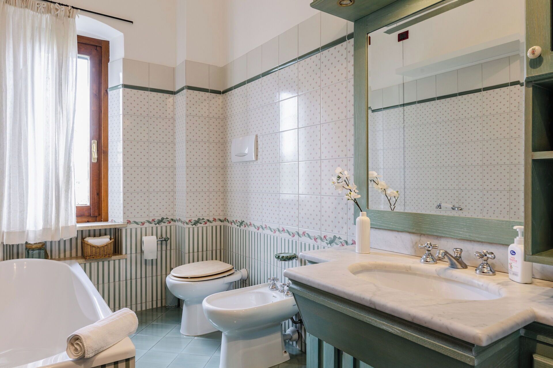 Doccia, asciugacapelli, bidet