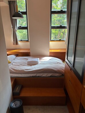 Studio Suite, City View | In-room safe, desk, laptop workspace, free WiFi - Oootopia - Tai Kok Tsui (Hong Kong)