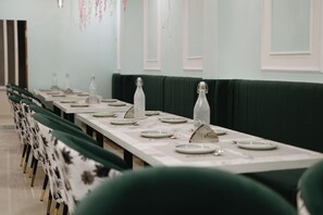 Dining - The Manthan Hotel - City View (Faizabad)