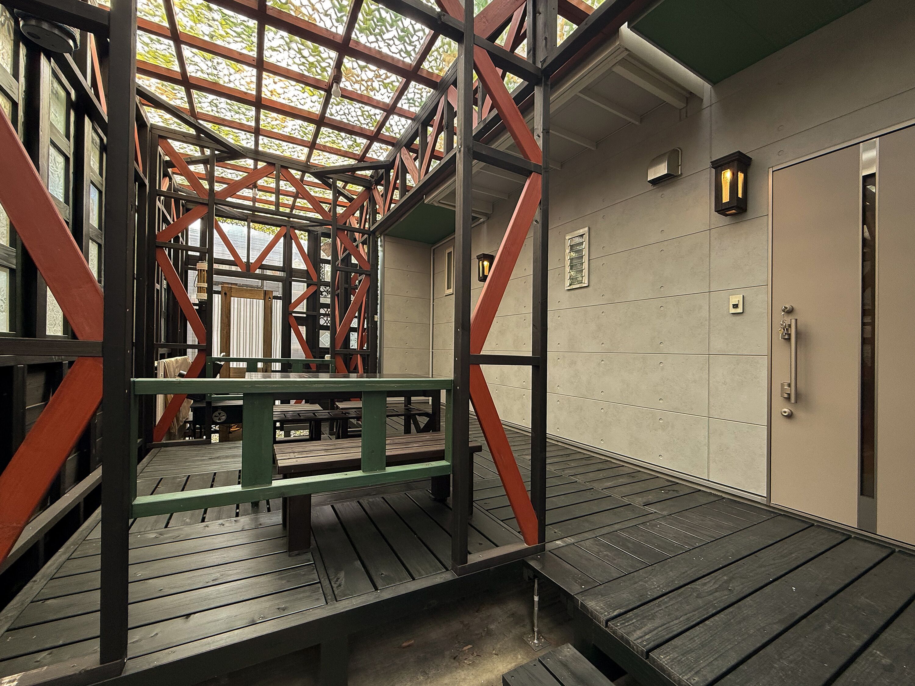洋室２階建て　テラス付き | WiFi (無料)