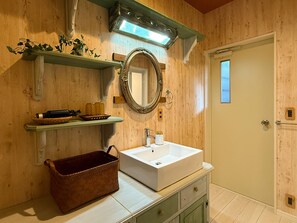 Standard Quadruple Room, Mountain View | Bathroom | Combined shower/tub, hair dryer, slippers, towels - Yufuin Onsen 8A1 Yaeichi (Yufu)
