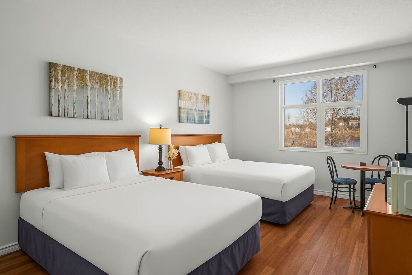 Schreibtisch, Bügeleisen/Bügelbrett, kostenloses WLAN, Bettwäsche